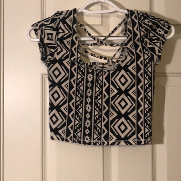 Forever 21 Mid-Drift Top - Picture 2 of 4